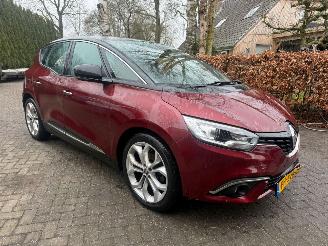 Schadeauto Renault Scenic 1.2 tce zen 93000km NAP!!  NAVI PDC 2017/6