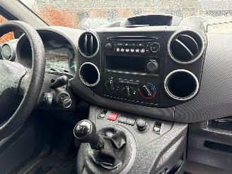 Peugeot Partner 120 1.6 bleuhdi 100 premium picture 16