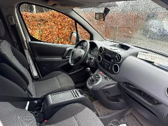 Peugeot Partner 120 1.6 bleuhdi 100 premium picture 15
