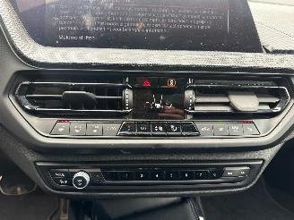 BMW 1-serie 116I M AUT PANO VOLL OPTIES picture 29