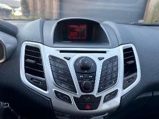 Ford Fiesta 1.6 TDCI TITANIUM AIRCO 5DRS picture 18