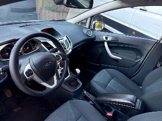 Ford Fiesta 1.6 TDCI TITANIUM AIRCO 5DRS picture 14