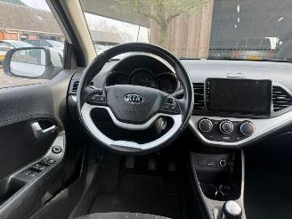Kia Picanto 1.0 5DRS AIRCO NAVI NAP picture 15