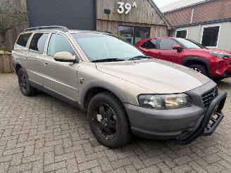 Voiture accidenté Volvo Xc-70 2.4T AWD CROSS COUNTRY 200PK PANO 2002/1