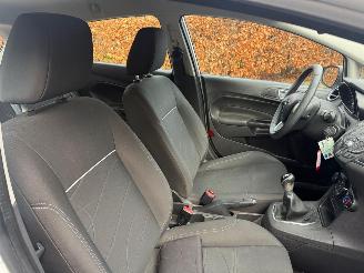 Ford Fiesta 1.0 STYLE 5DRS AIRCO NAVI picture 16