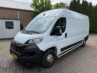 krockskadad bil bedrijf Opel Movano 2.2D 120 L3H2 AIRCO NL BUS CAMERA 3SITS 2023/8