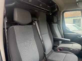Renault Master T35 2.3DCI 150 L2H2 AIRCO NAVI NAP picture 13