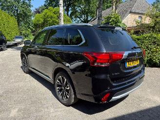 Mitsubishi Outlander 2.0PHEV  PLUGIN PREMIUM LUXE UITVOERING picture 2