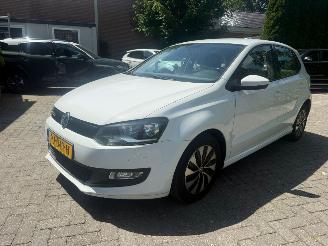 Schadeauto Volkswagen Polo 1.0 5DRS AIRCO NAVI CRUISE 2017/7