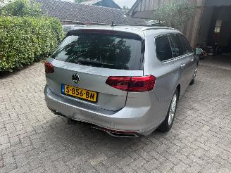 Volkswagen Passat 1.4 TSI PHEV GTE PANO NL AUTO picture 6