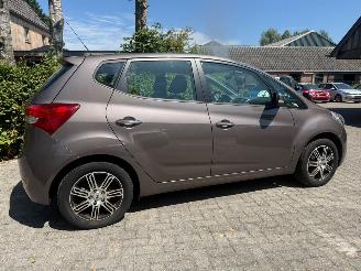 Hyundai Ix20 1.4 AIRCO STOELVERWARMING SPORTVELGEN picture 10