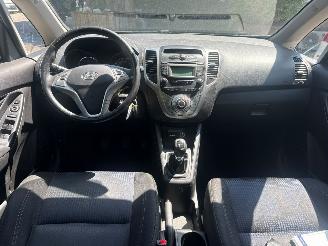 Hyundai Ix20 1.4 AIRCO STOELVERWARMING SPORTVELGEN picture 2