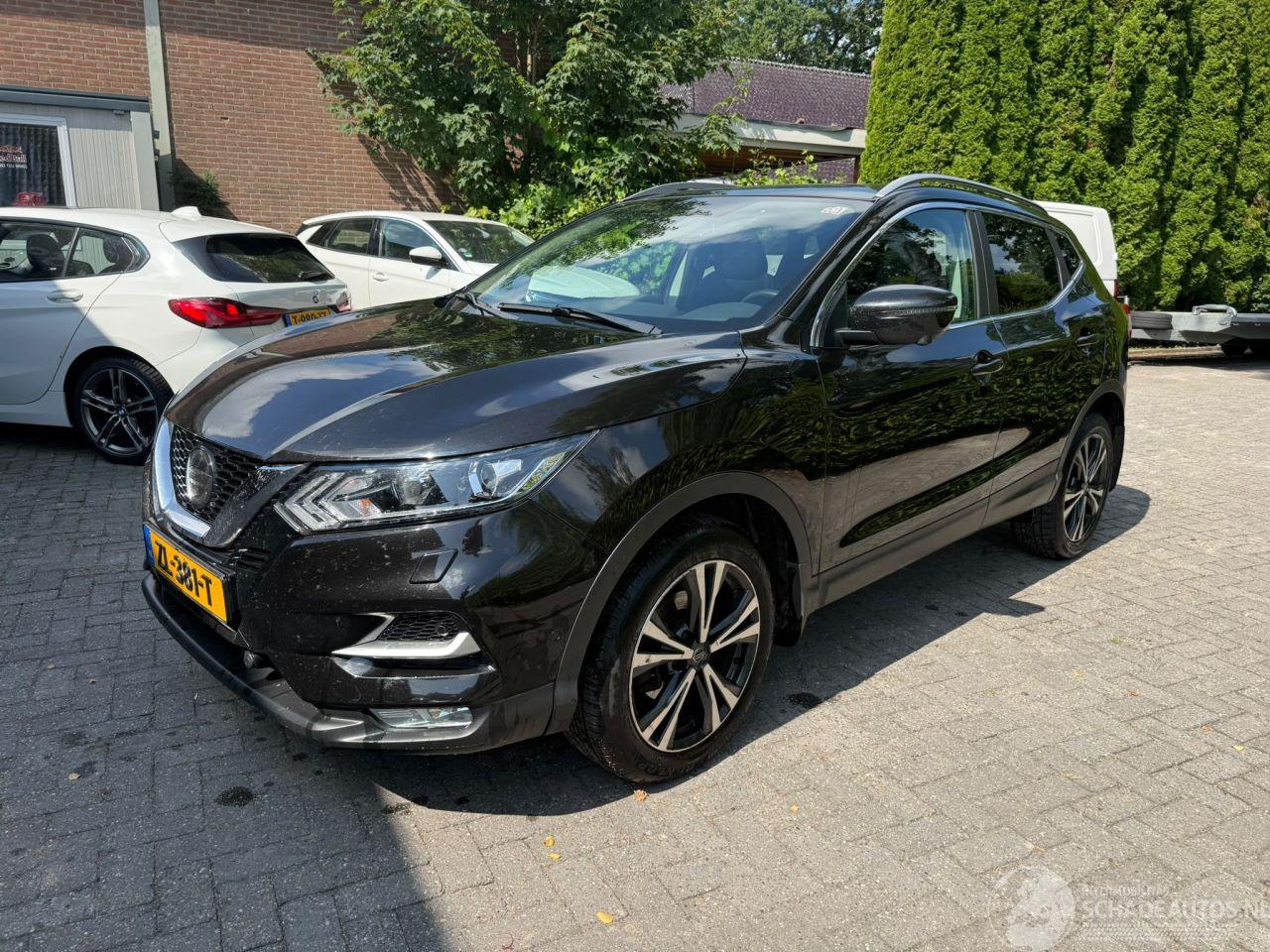 Nissan Qashqai 1.2 N-CONNECTA PANO NAVI CAMERA STOELVERWARMING