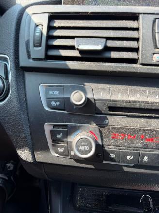 BMW 1-serie 118D 2.0  LEER NAVI STOELVERWARMING picture 29