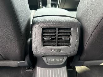 Volkswagen T-Roc 1.5 TSI R-LINE AUTOMAAT NIEUWSTAAT picture 15