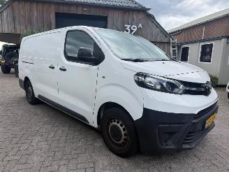 krockskadad bil bedrijf Toyota Proace 2.0 D-4D LONG NAVI KM NAP!!AIRCO 2020/5