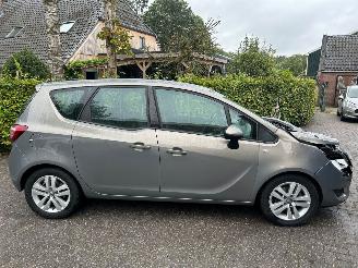 Opel Meriva 1.4 TURBO AIRCO NAVI CRUISE picture 3
