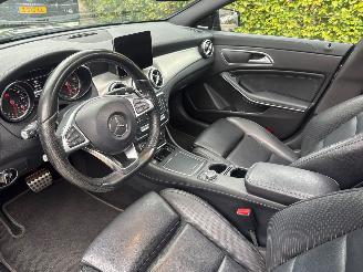 Mercedes Cla-klasse 200D AMG AUT! PANO LEER picture 17