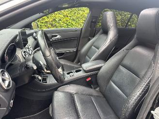 Mercedes Cla-klasse 200D AMG AUT! PANO LEER picture 19
