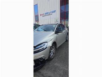 demontáž osobní automobily Volvo V-40 V40 Cross Country (MZ), Hatchback 5-drs, 2012 / 2019 1.5 T3 16V Geartronic 2019/1