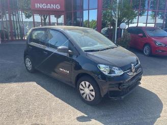 Auto da rottamare Volkswagen Up! Up! (121), Hatchback, 2011 1.0 MPI 12V 2023/4
