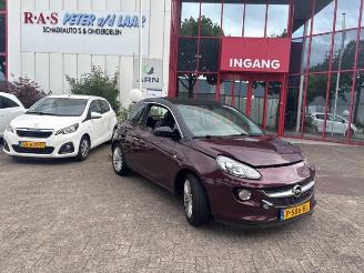 Coche siniestrado Opel Adam Adam, Hatchback 3-drs, 2012 / 2019 1.2 16V 2018/3