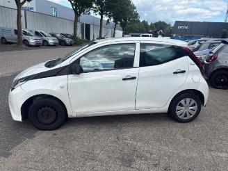 Toyota Aygo Aygo (B40), Hatchback, 2014 1.0 12V VVT-i picture 3