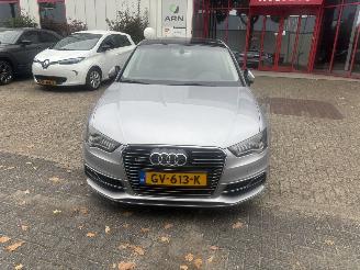 Coche accidentado Audi A3 SPORTBACK E-TRON SCHADE VRIJ 2015/9