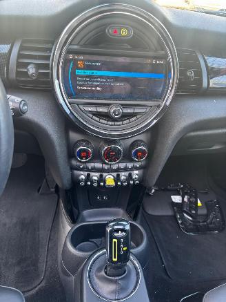 Mini Cooper SE YOURS 33 KWH ALLEEN DAK + VOORRUIT SCHADE picture 16