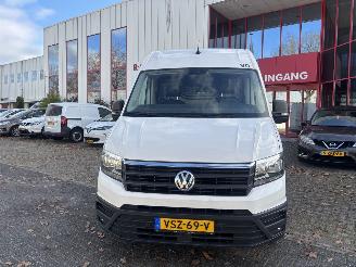 krockskadad bil bedrijf Volkswagen Crafter 35 2.0 TDI L4H3 HIGH 2023/2