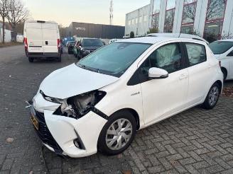 Toyota Yaris Yaris III (P13), Hatchback, 2010 / 2020 1.5 16V Hybrid picture 2