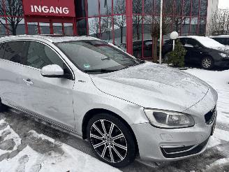Volvo V-60 2.4 D6 AWD R-DESIGN PLUG IN HYBRIDE picture 11