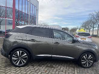 Peugeot 3008 1.2 PURE TECH GT LINE picture 9
