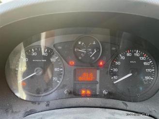 Peugeot Partner Partner (GC/GF/GG/GJ/GK), Van, 2008 / 2018 1.6 BlueHDI 75 picture 4