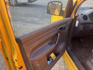 Volkswagen Caddy 1.6 TDI AUTOMAAT picture 9