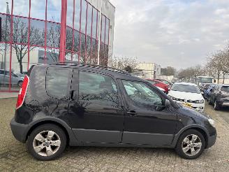 Skoda Roomster 1.2 TSI SCOUT picture 7