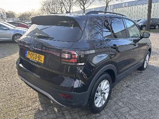 Volkswagen T-Cross 1.0tsi life picture 6