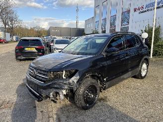 Volkswagen T-Cross 1.0tsi life picture 2