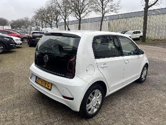 Volkswagen Up! 1.0 44KW HIGH UP BLUEMOTION TECHNOLOGY picture 6