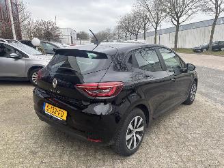 Renault Clio 1.0 TCe 90 Equilibre picture 6