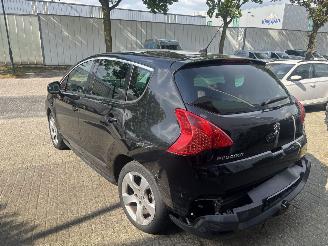 Peugeot 3008 1.6 VTI PREMIERE picture 4