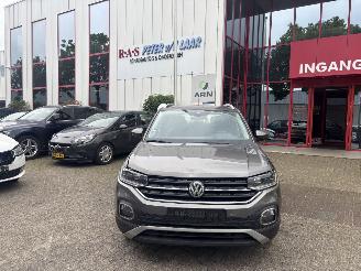 Voiture accidenté Volkswagen T-Cross 1.0 TSI STYLE 2020/3