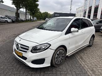Mercedes B-klasse 220 picture 3
