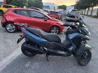 Yamaha Alle Tricity AUTORIJBEWIJS picture 5