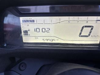 Yamaha Alle Tricity AUTORIJBEWIJS picture 8