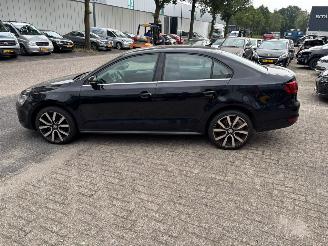 Volkswagen Jetta  picture 3