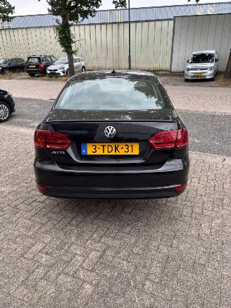 Volkswagen Jetta  picture 5
