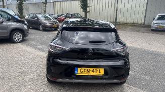 Renault Clio E-TECH HYBRID  ESPRIT ALPINE picture 5