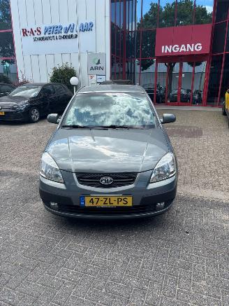 Unfallwagen Kia Rio  2008/3