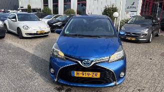 Damaged car Toyota Yaris HYBRID 1.5 HYBRID LEASE 2014/9